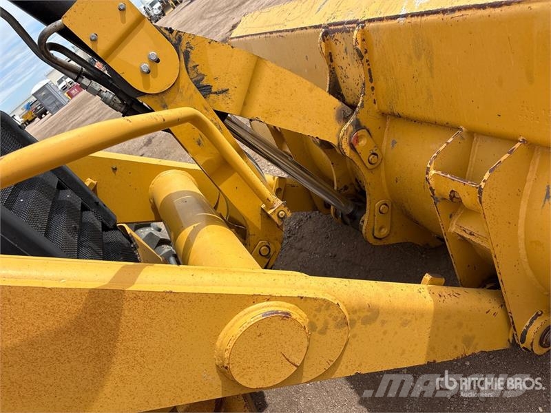 CAT 420E Rovokopači