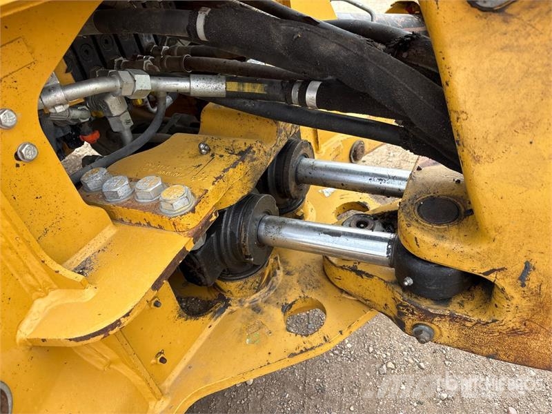CAT 420E Rovokopači