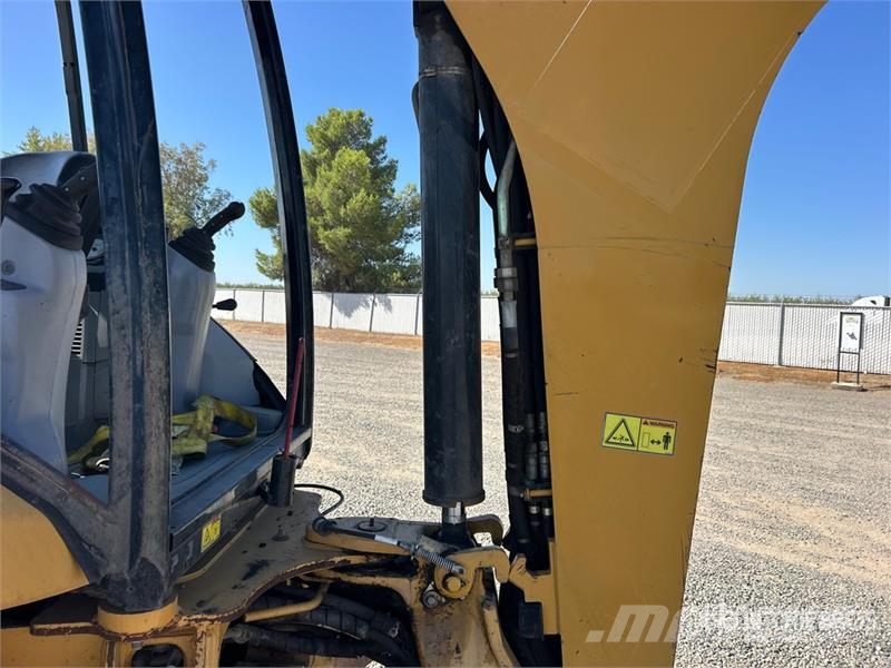 CAT 420E Grävlastare