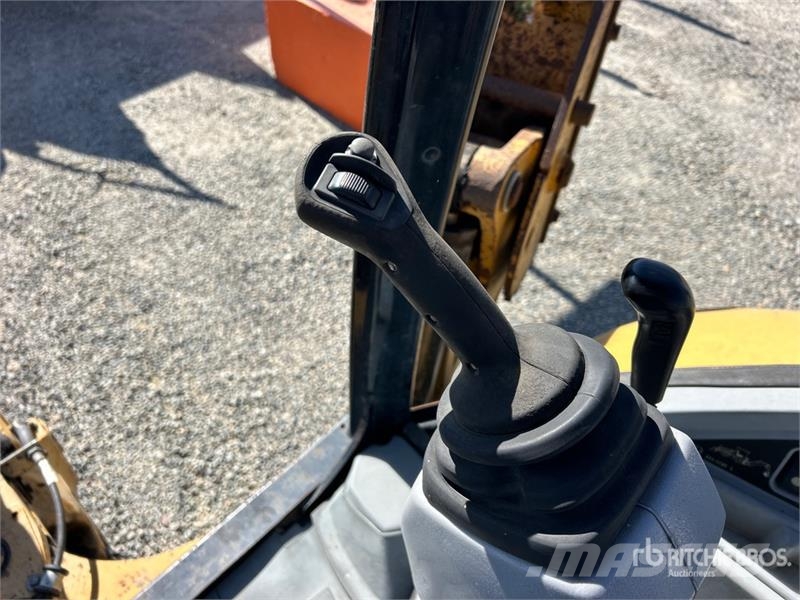 CAT 420E Grävlastare