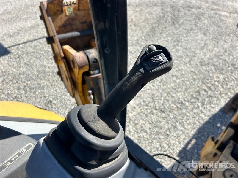 CAT 420E Grävlastare