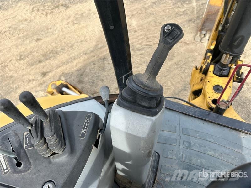 CAT 420E Tractopelle