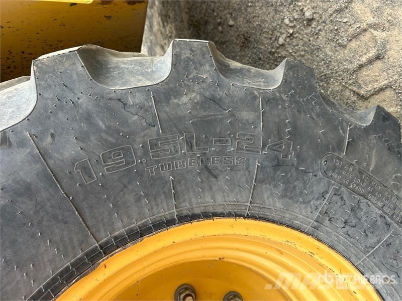 CAT 420E Tractopelle