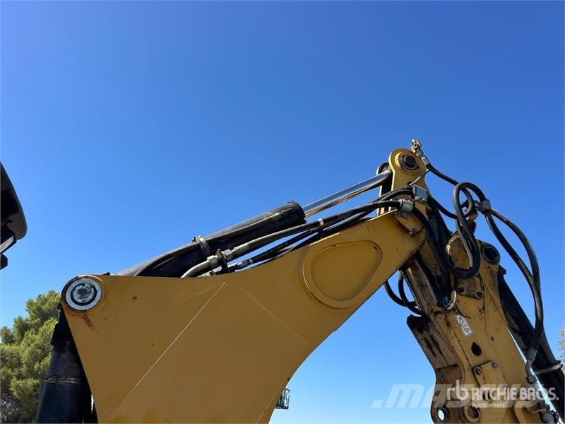 CAT 420E Grävlastare