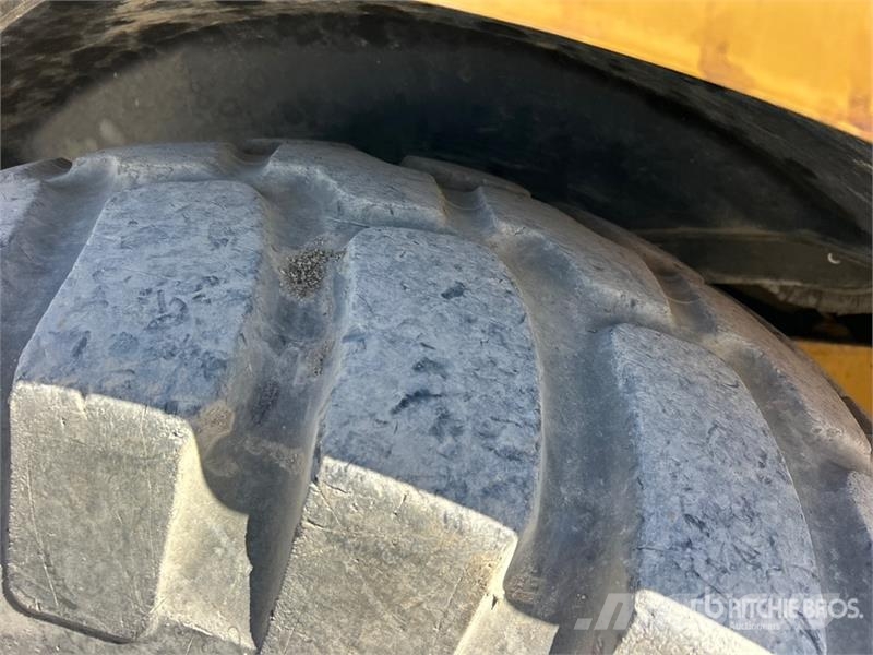 CAT 420E Grävlastare