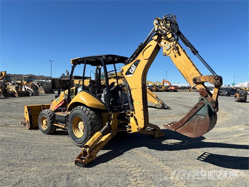 CAT 420F Retroescavadeiras
