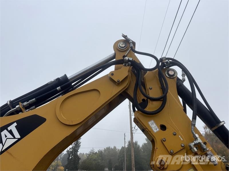 CAT 420F バックホーローダー