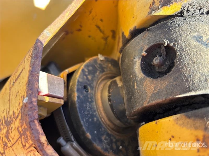 CAT 420F Retroescavadeiras