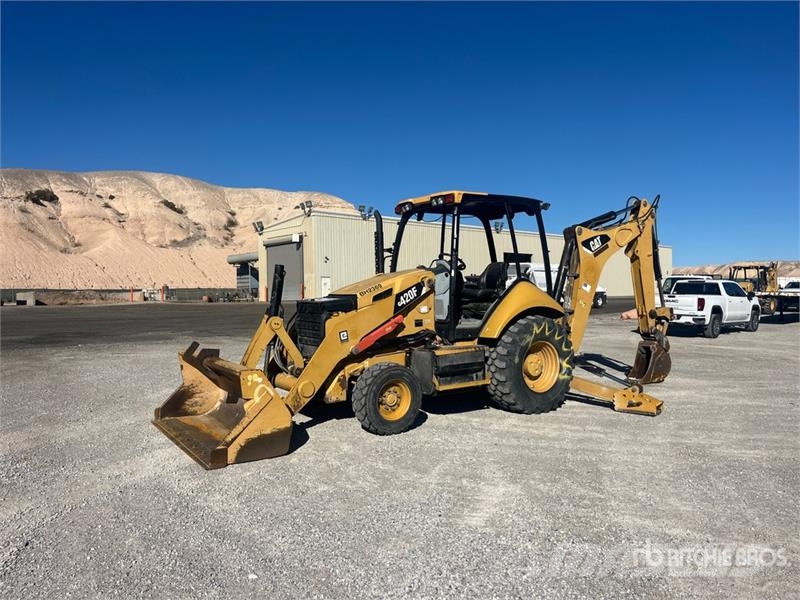 CAT 420F Retroescavadeiras