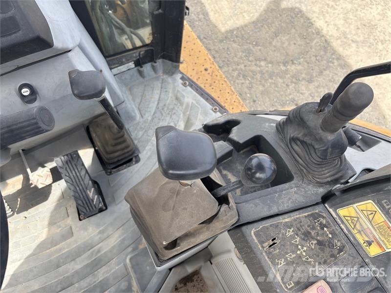 CAT 420F Grävlastare