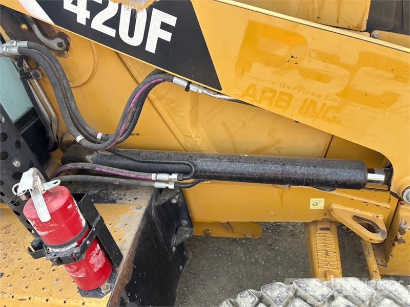 CAT 420F Grävlastare