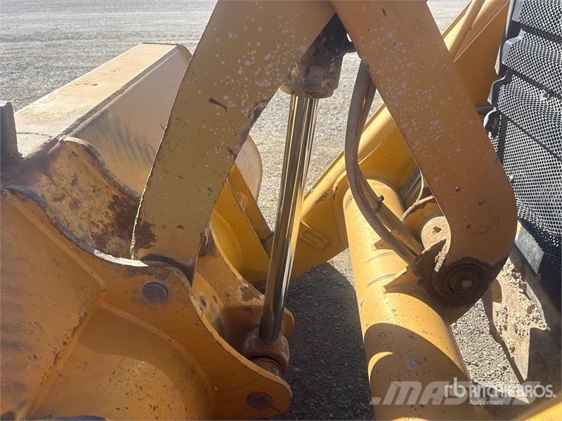CAT 420F Rovokopači