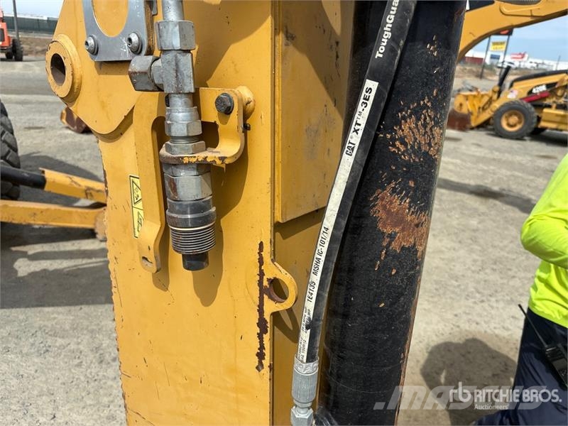 CAT 420F Grävlastare