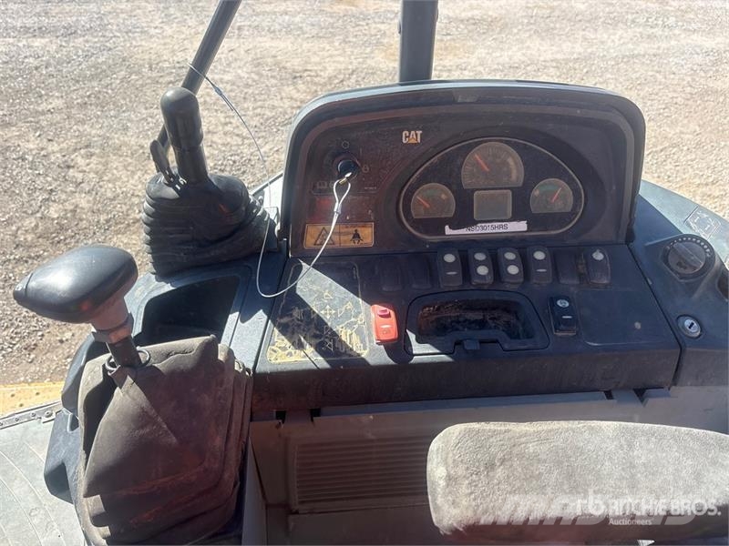 CAT 420F Rovokopači
