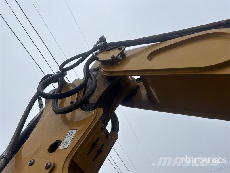 CAT 420F バックホーローダー
