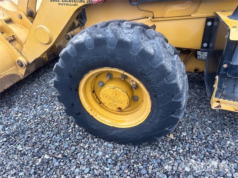 CAT 420F バックホーローダー