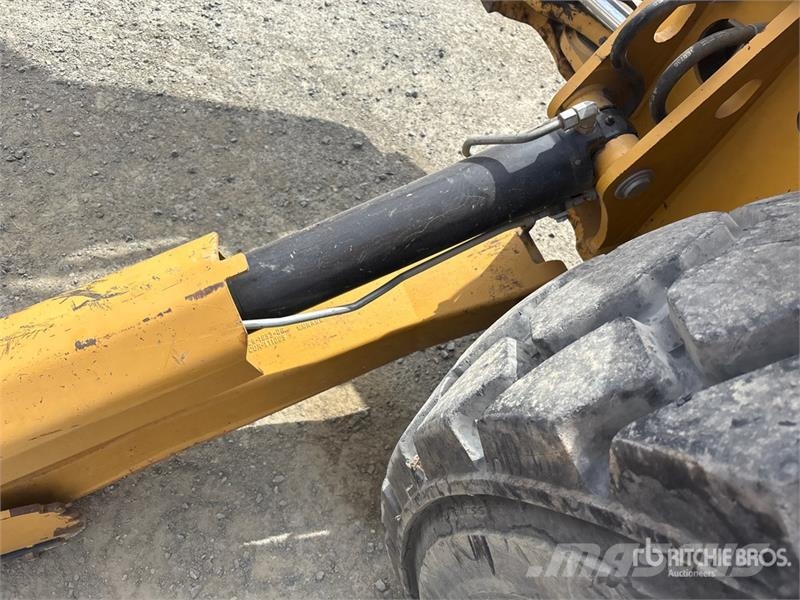 CAT 420F Grävlastare