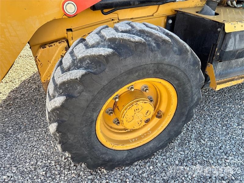 CAT 420F Rovokopači