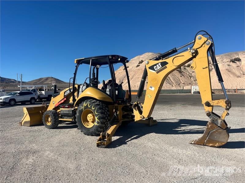 CAT 420F Retroescavadeiras