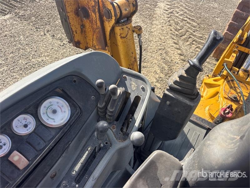 CAT 446D لوادر ذات جرافات عكسية