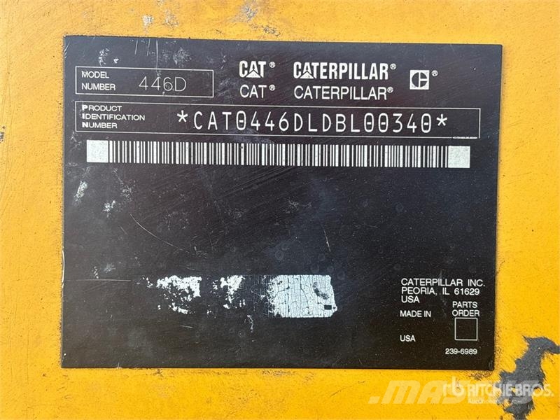 CAT 446D لوادر ذات جرافات عكسية