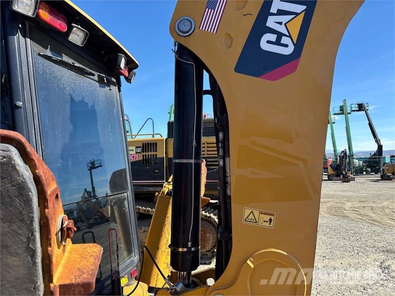 CAT 450 لوادر ذات جرافات عكسية