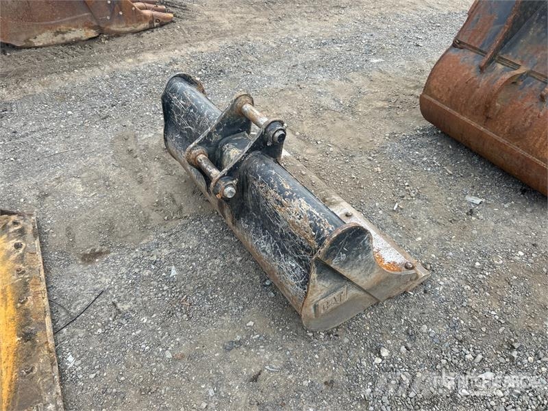 CAT 48 in Cleanup Excavator Bucket 挖斗