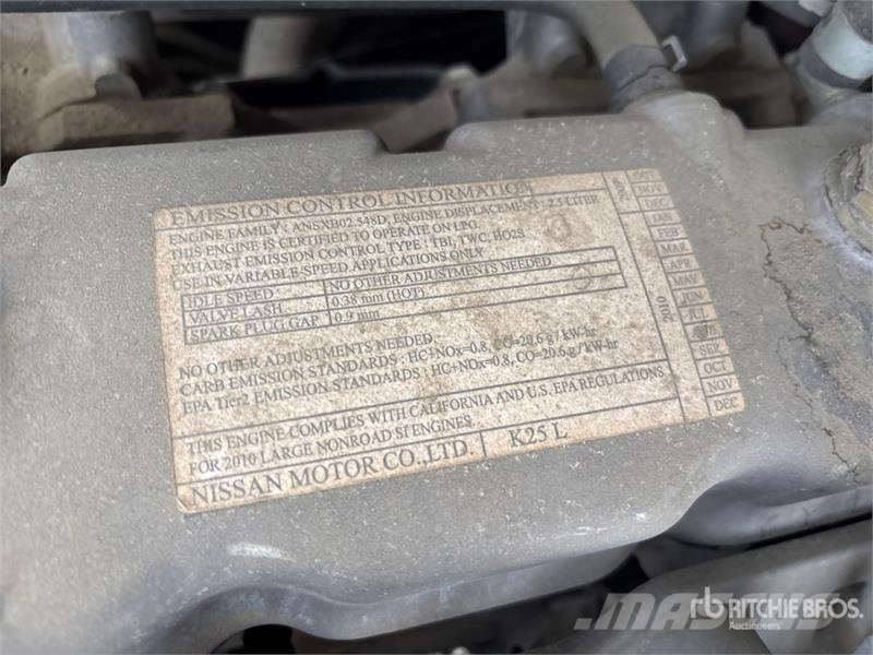 CAT 5500 lb Forklift Другие складские механизмы