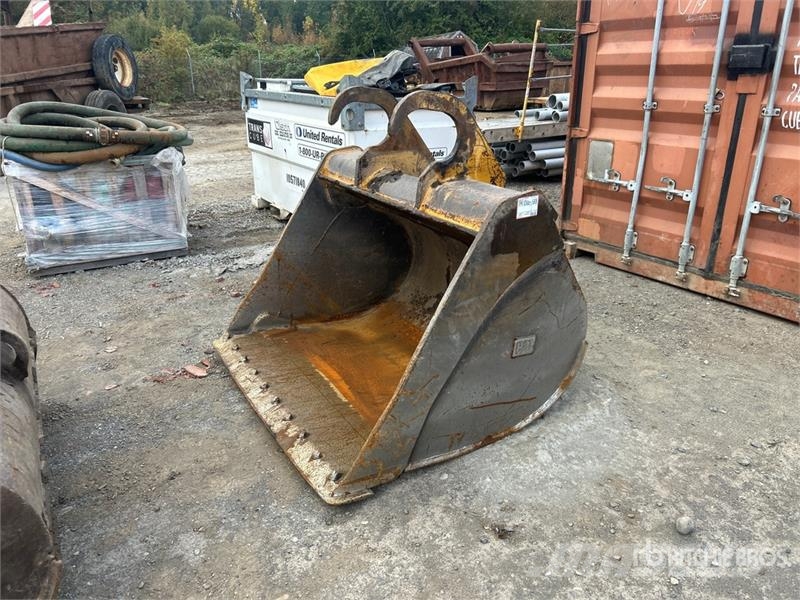 CAT 60 in Q/C Cleanup Excavator Bucket Кофи
