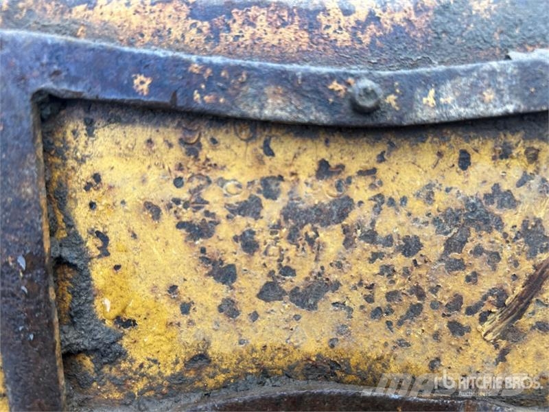 CAT 60 in Q/C Cleanup Excavator Bucket Кофи