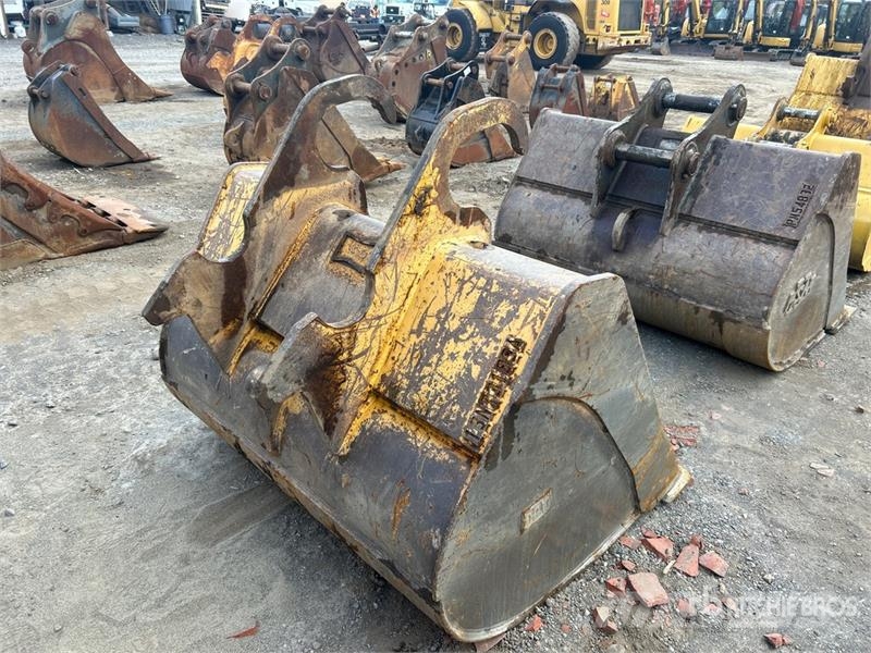 CAT 60 in Q/C Cleanup Excavator Bucket Кофи