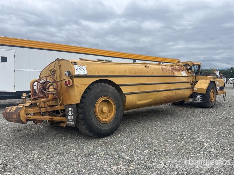 CAT 613C 5000 gal Water Wagon 給水車