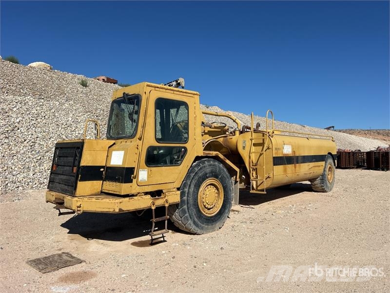CAT 613C 5000 gal Water Wagon 給水車