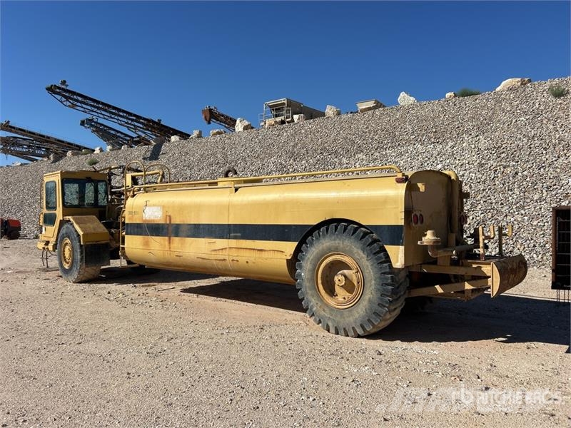 CAT 613C 5000 gal Water Wagon 給水車