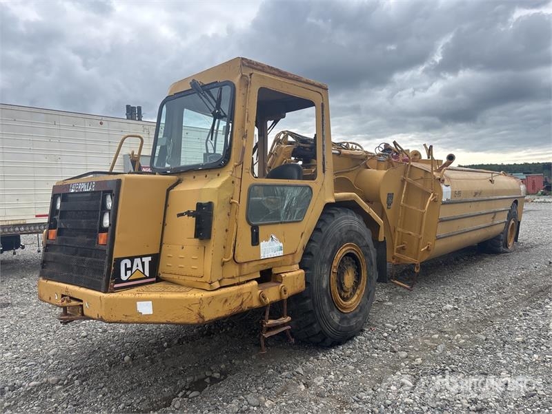CAT 613C 5000 gal Water Wagon 給水車