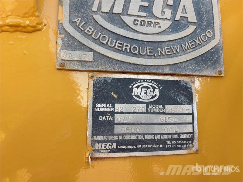 CAT 615C Camiones cisterna