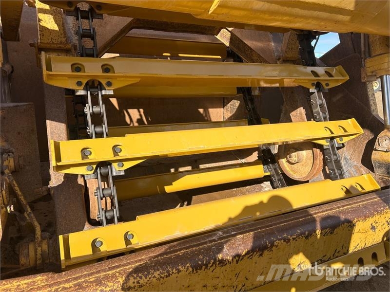 CAT 615C Motor Scraper Skrēperi