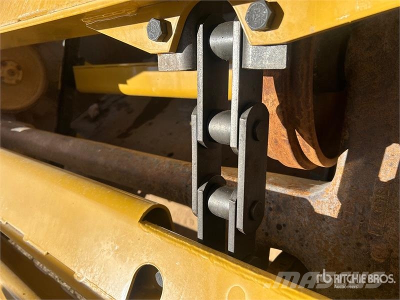 CAT 615C Motor Scraper Skrēperi
