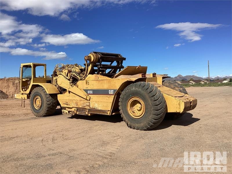 CAT 615C Motor Scraper Raspadores