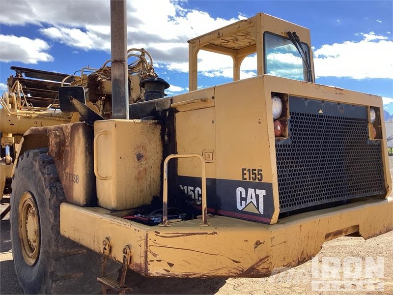 CAT 615C Motor Scraper Raspadores