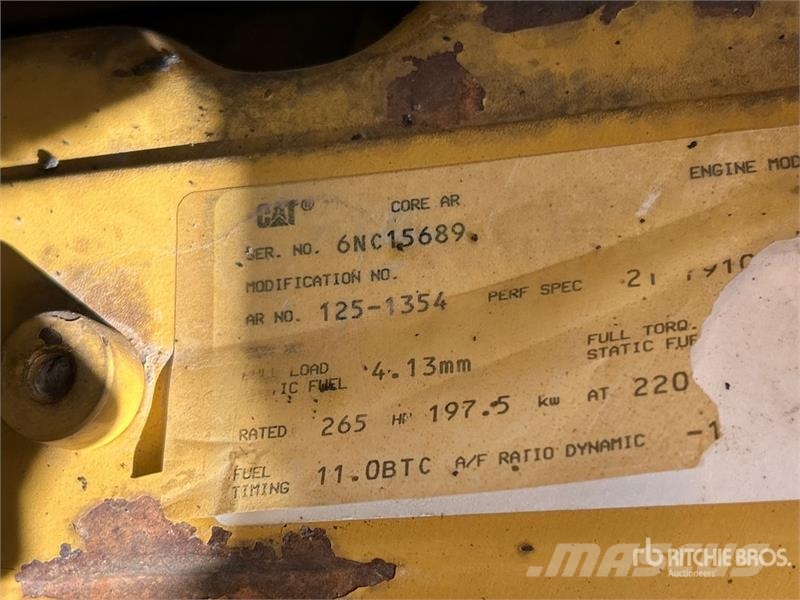 CAT 615C series ll Motor Scraper Elevatoare