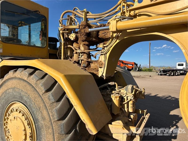 CAT 621G 스크레이퍼