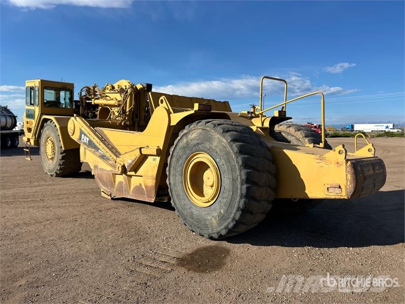 CAT 621G 스크레이퍼