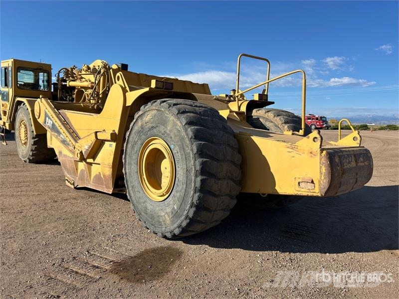 CAT 621G 스크레이퍼