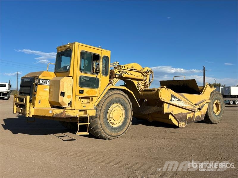 CAT 621G 스크레이퍼