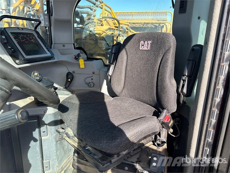 CAT 623K Motor Scraper Elevatoare