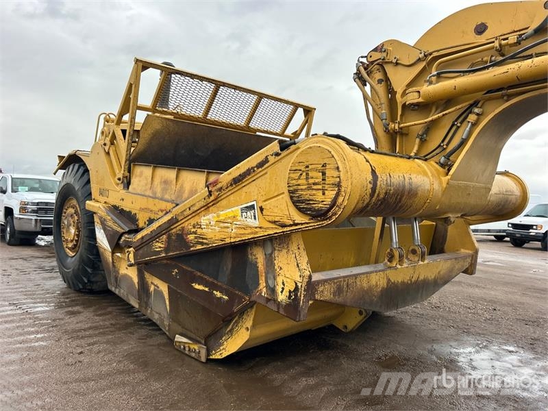 CAT 627F Schaber