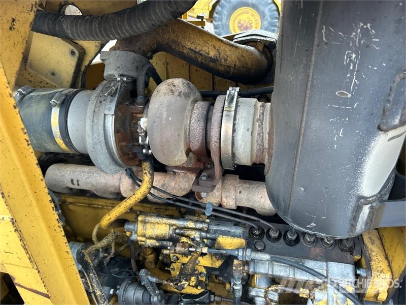 CAT 627F Schaber