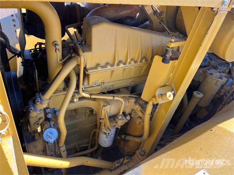 CAT 627F Скрепери