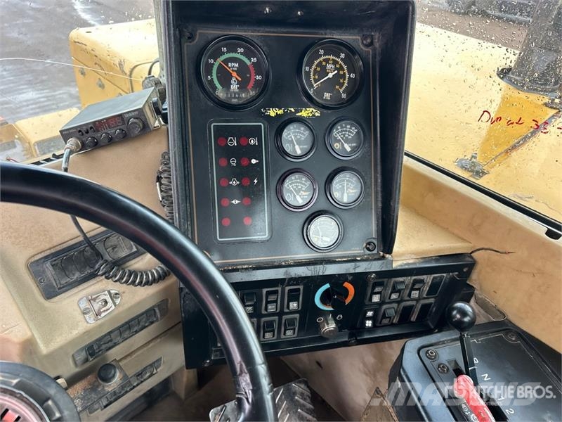 CAT 627F Schaber